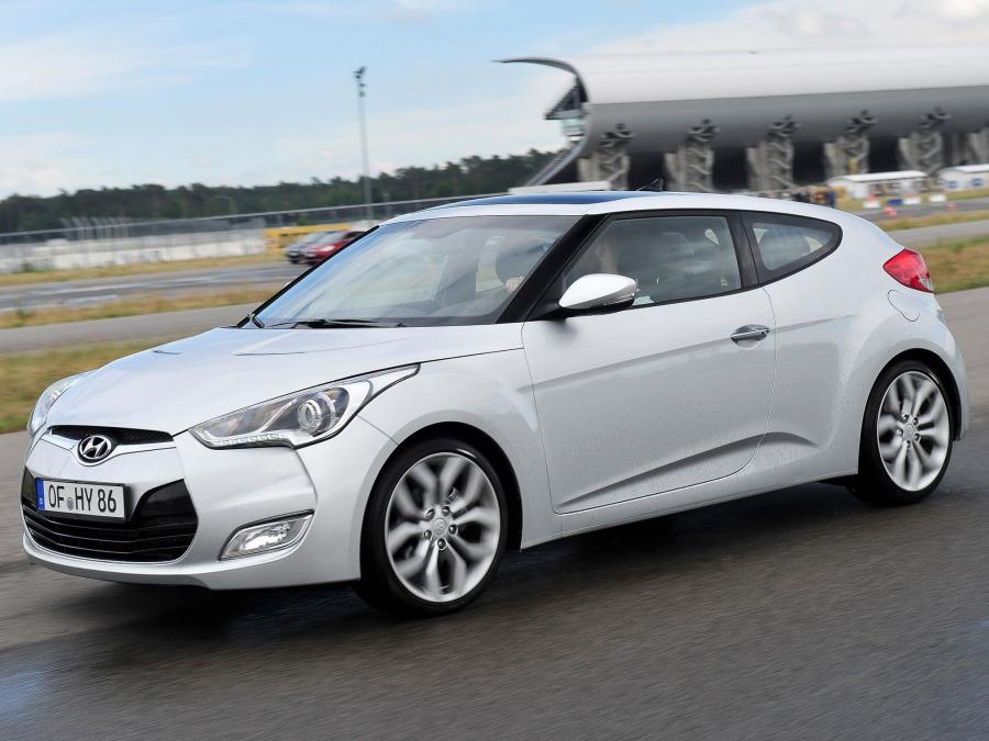  Hyundai Veloster 2011 года  (фото 58 из 184)